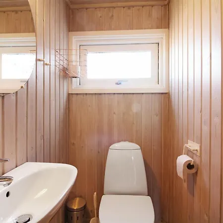 Sixten - 450m From The Sea By Interhome